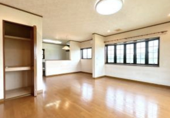 【居間・リビング】 | 久喜市吉羽　中古戸建