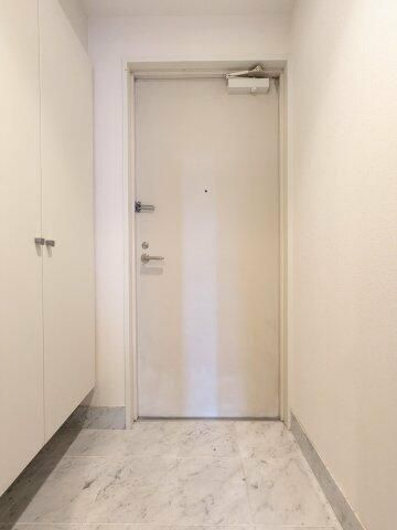 エムジー目黒駅前の玄関|シンプルで使いやすい玄関です