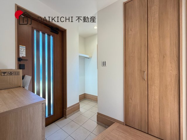【玄関】 | 久喜市吉羽第7期　ワイウッドコート　新築戸建　全6棟　5号棟