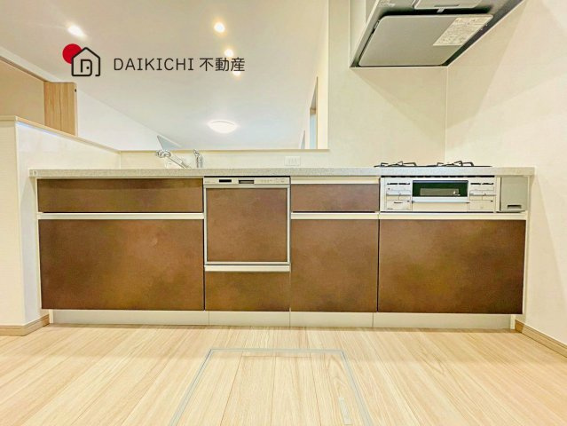 【キッチン】 | 久喜市青葉第7期　ワイウッドコート　新築戸建　全3棟　3号棟