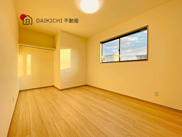 【子供部屋】 | 久喜市青葉第7期　ワイウッドコート　新築戸建　全3棟　3号棟