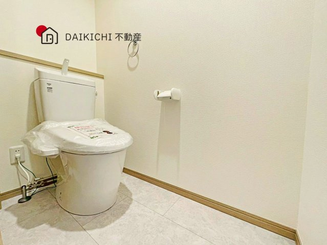 【トイレ】 | 久喜市青葉第7期　ワイウッドコート　新築戸建　全3棟　3号棟