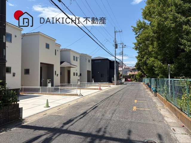 【前面道路含む現地写真】 | 久喜吉羽第5　新築戸建　全8棟　8号棟