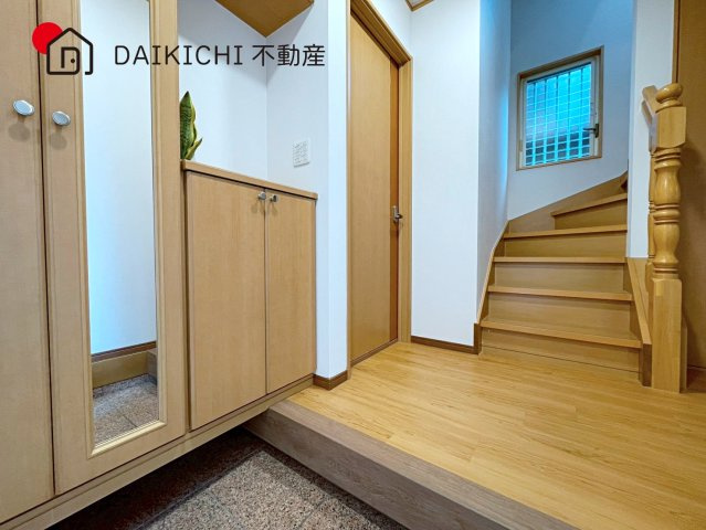 【玄関】 | 久喜市久喜東4丁目　中古戸建