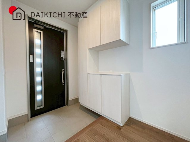 【玄関】 | 久喜市上内　中古戸建
