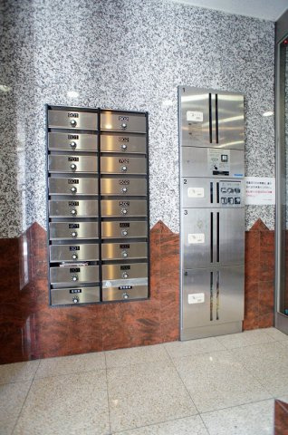 スカイコート神楽坂弐番館のその他共用部分|メールボックス・宅配ボックス