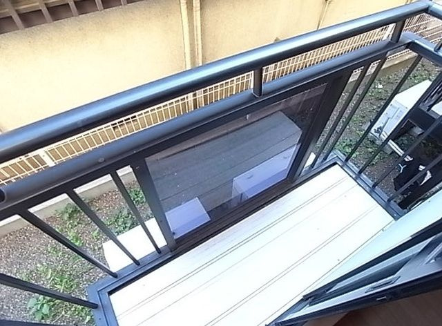 千葉市中央区千葉寺町のアパートのバルコニー