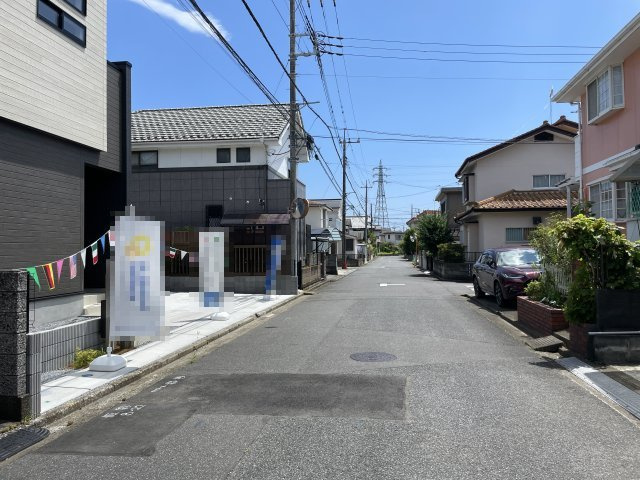 【前面道路含む現地写真】 | 久喜市鷲宮4丁目　新築戸建　全1棟　1号棟