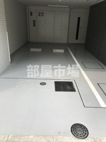 ステージグランデ秋葉原の駐車場