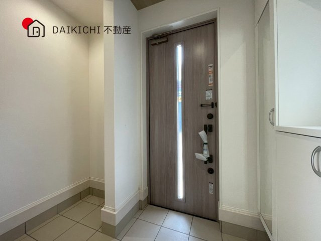 【玄関】 | 久喜市久喜東10期　GRAFARE　DESIGN　新築戸建　全13棟　3号棟