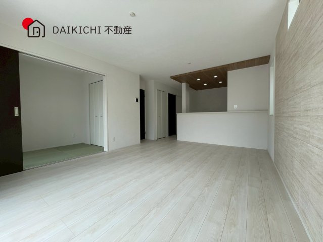 【居間・リビング】 | 久喜市久喜東10期　GRAFARE　DESIGN　新築戸建　全13棟　10号棟