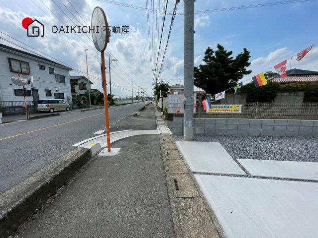 【前面道路含む現地写真】 | 久喜市久喜東10期　GRAFARE　DESIGN　新築戸建　全13棟　10号棟