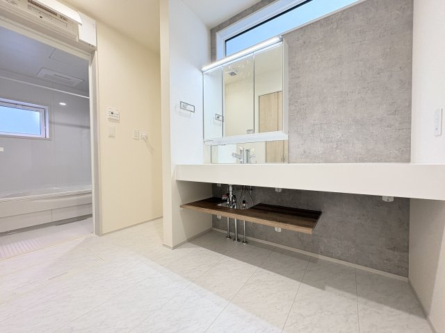 【独立洗面台】 | 久喜市久喜北1丁目 3期　新築戸建　全2棟　1号棟