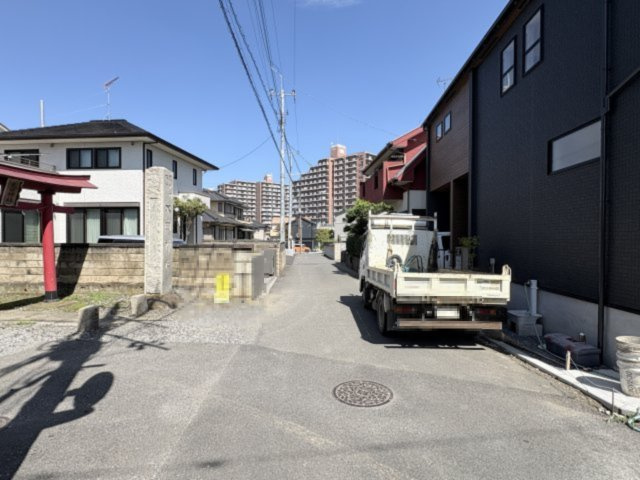 【前面道路含む現地写真】 | 久喜市久喜北1丁目 3期　新築戸建　全2棟　1号棟