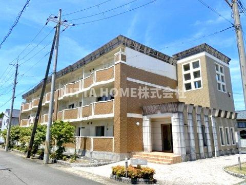 舞鶴市倉梯町の賃貸マンションの外観|敷金礼金ナシ◎鉄筋コンクリート造★宅配ＢＯＸを設置済みです＊