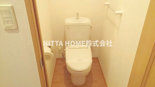 舞鶴市倉梯町の賃貸マンションのトイレ|暖房便座付きのトイレです＊