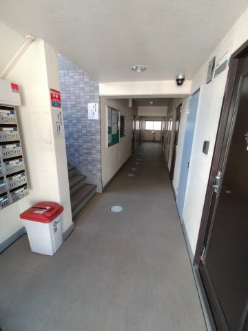 マリンコート大町のエントランス