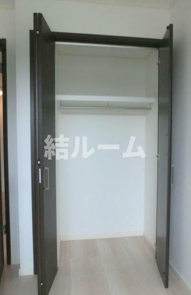 豊島区池袋本町１丁目のアパートの収納