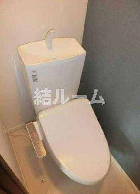 豊島区池袋本町１丁目のアパートのトイレ