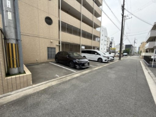 リッチ・キャッスルIの駐車場