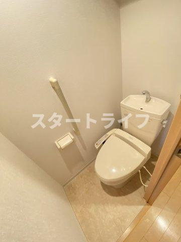 大阪市東淀川区下新庄５丁目の賃貸マンションのトイレ