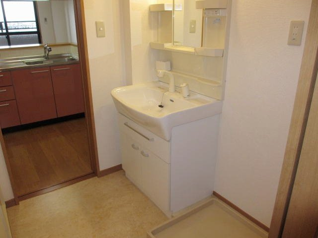 コミュノーテ　半右衛門の洗面所