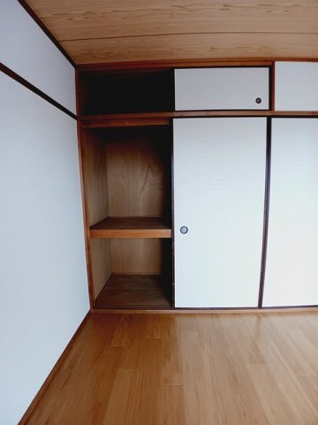 ロイヤル２１の収納
