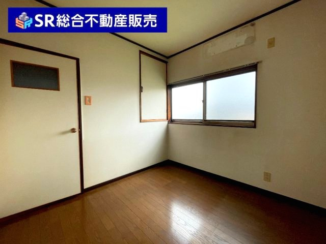 菱江5丁目中古戸建の洋室|収納付きの便利な洋室です！