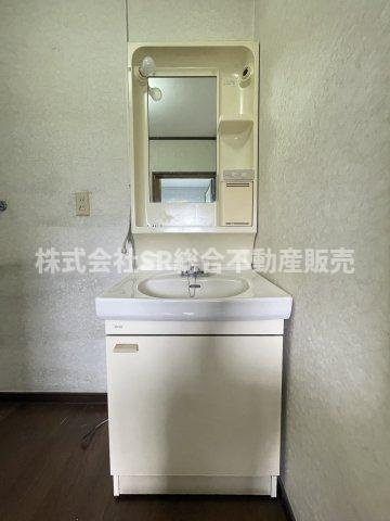 菱江5丁目中古戸建の独立洗面台|洗面化粧台で朝の身支度に便利です！