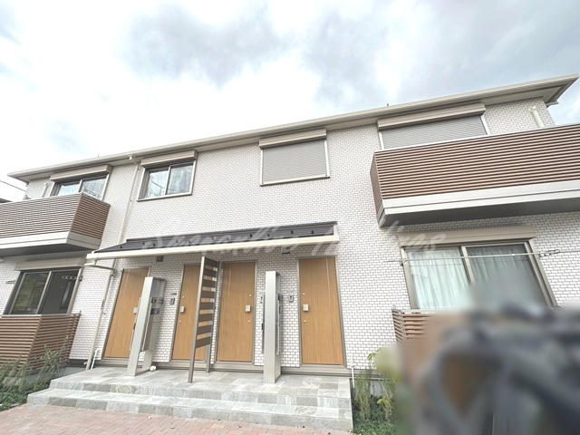 藤沢市鵠沼藤が谷３丁目のアパートの外観