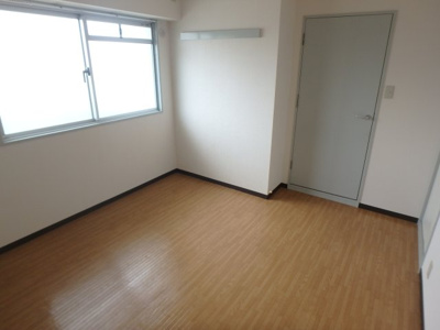 【寝室】 | サニーシャトレ | 寝室としてお使いいただけます