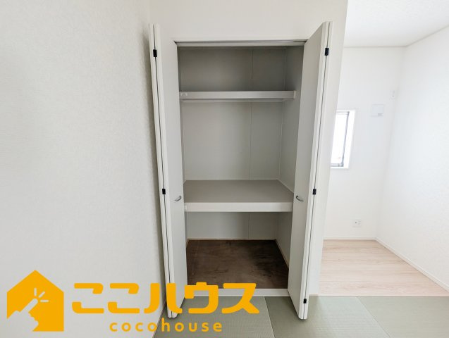 南城市玉城愛地第1　クレイドルガーデン　新築戸建て　全5棟　2号棟の収納|和室5.2帖
