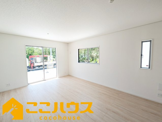 南城市玉城愛地第1　クレイドルガーデン　新築戸建て　全5棟　2号棟の内装|LDK16帖
