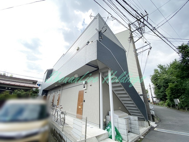藤沢市長後のアパートの外観