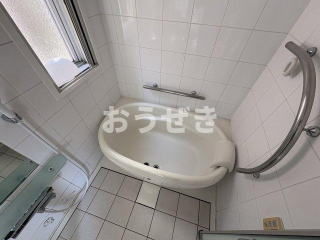 腰越１０のトイレ