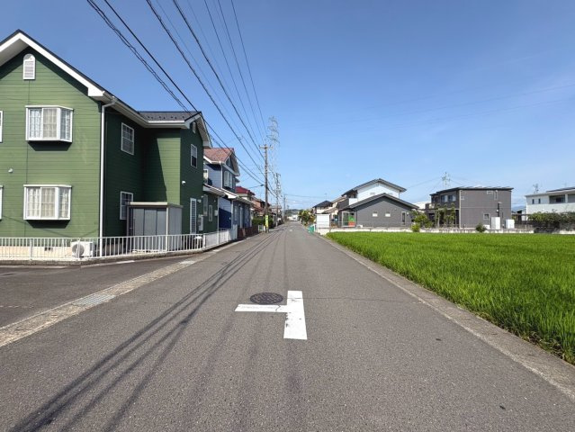 中古戸建　岐阜市小野町3丁目　平成8年築の前面道路含む現地写真
