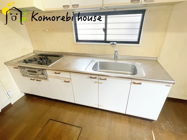 伊奈町小室　中古戸建のキッチン|26.8.6　撮影済み