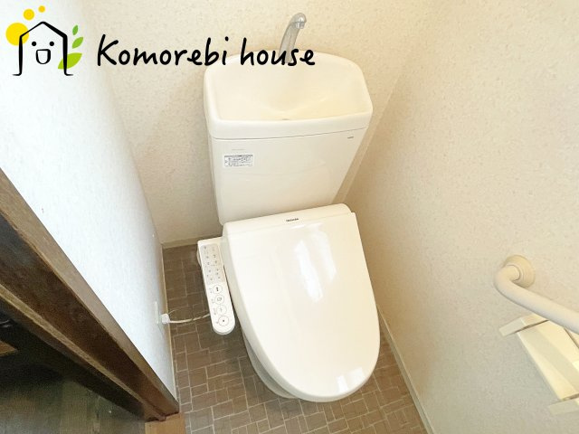 伊奈町小室　中古戸建のトイレ|26.8.6　撮影済み