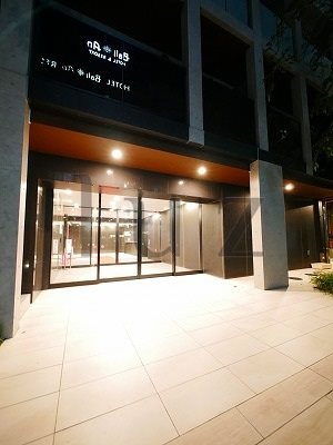 エステムプラザ横濱関内のエントランス