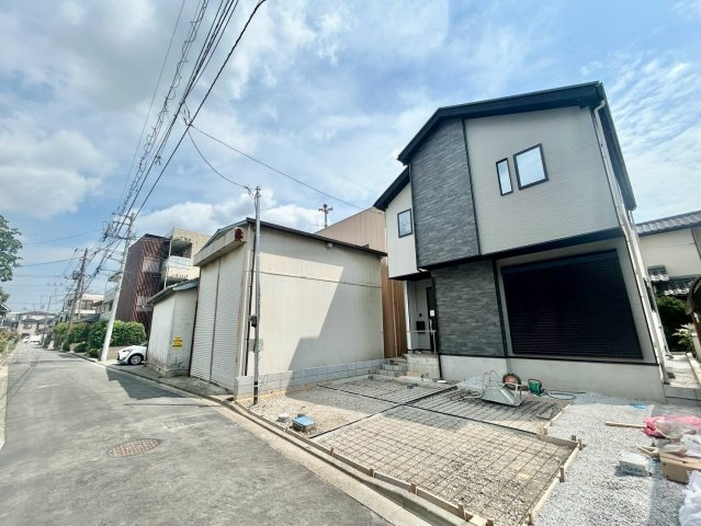 【仲介手数料無料】さいたま市桜区町谷の前面道路含む現地写真|栄和小学校１０分以内でお子様も安心です！