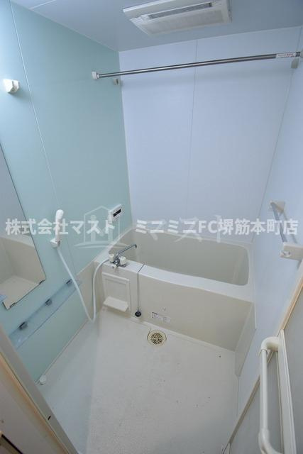 クレストコート高津の浴室