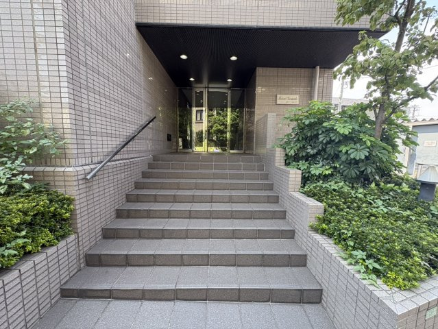 【エントランス】