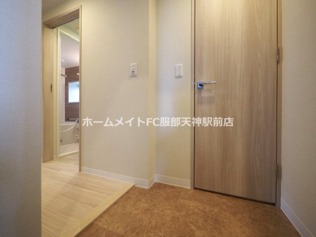 ミラージュパレス本町Departの玄関