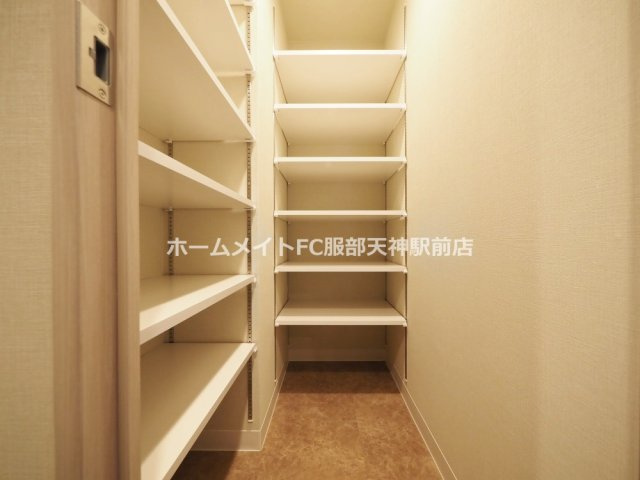 ミラージュパレス本町Departの収納