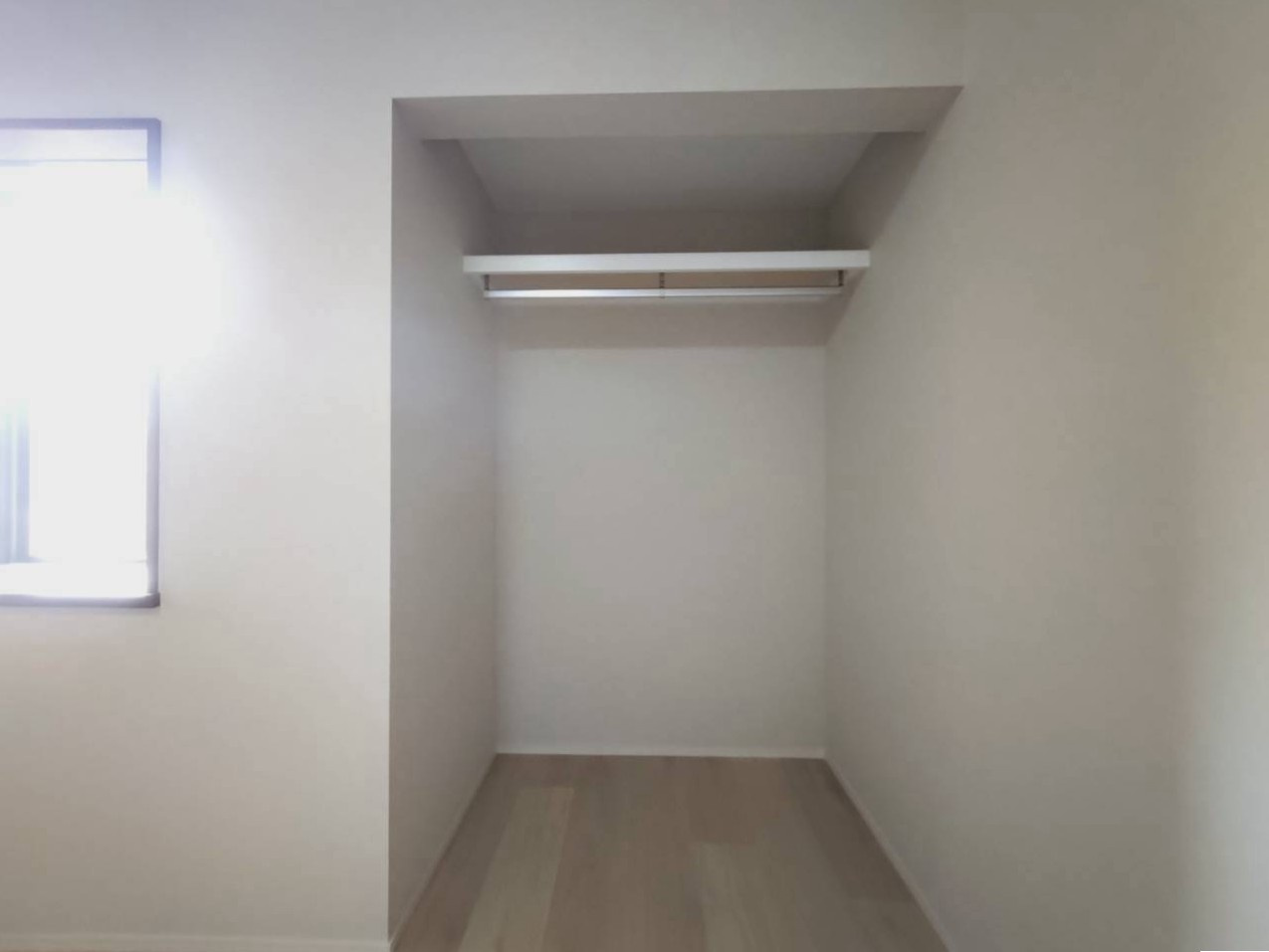 令和８年２月フルリフォーム済みのピカピカ３ＬＤＫ住宅◆全居室６帖以上＆収納付き◆伏見区日野野色町の収納|収納スペース