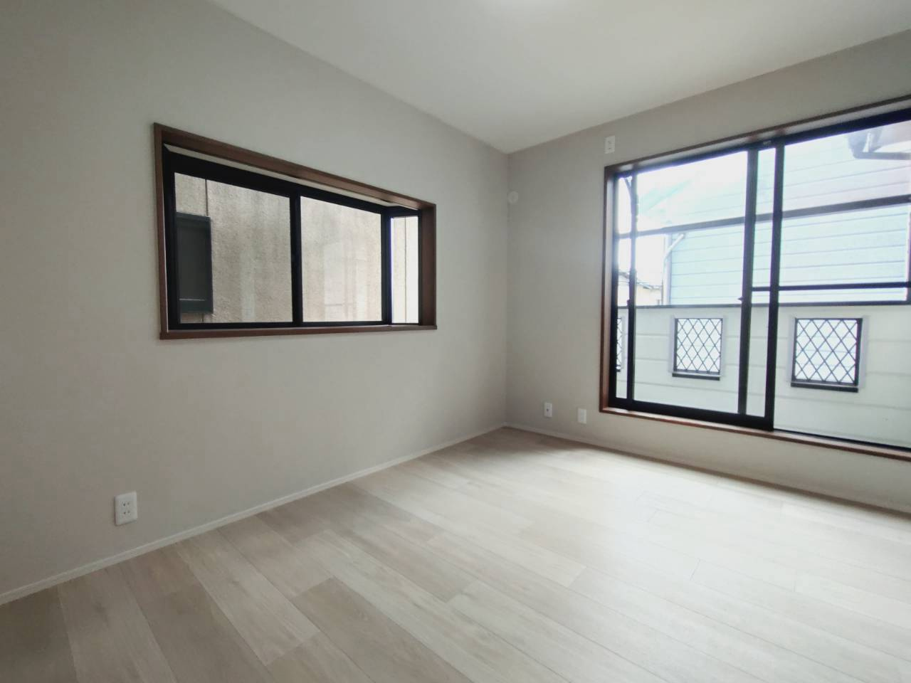 令和８年２月フルリフォーム済みのピカピカ３ＬＤＫ住宅◆全居室６帖以上＆収納付き◆伏見区日野野色町の洋室|洋室