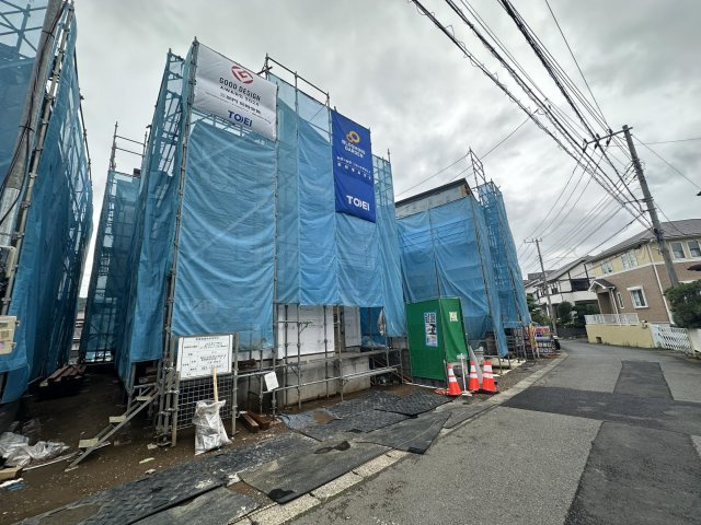 【前面道路含む現地写真】 | 厚木市愛名　全３棟　新築住宅