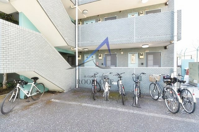 スカイコート高田馬場のその他共用部分|駐輪場です。