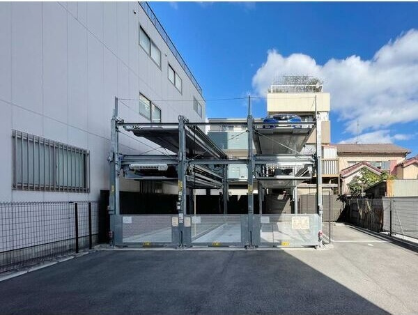 S-RESIDENCE堀田の駐車場