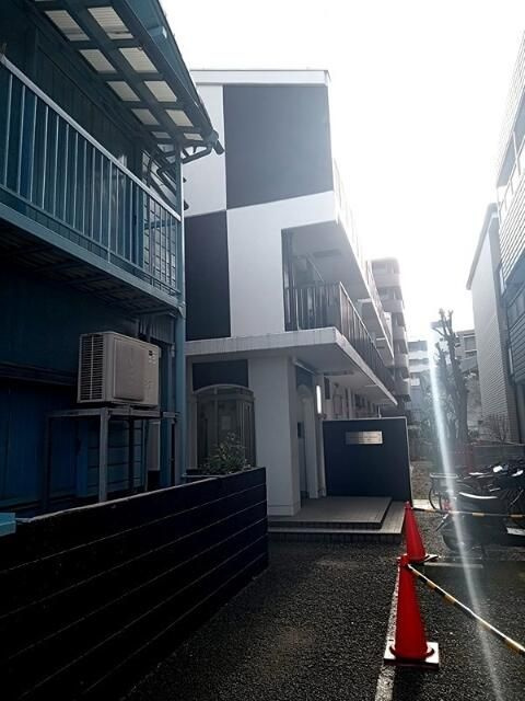 ＪＬＢグランエクリュ西船橋のエントランス